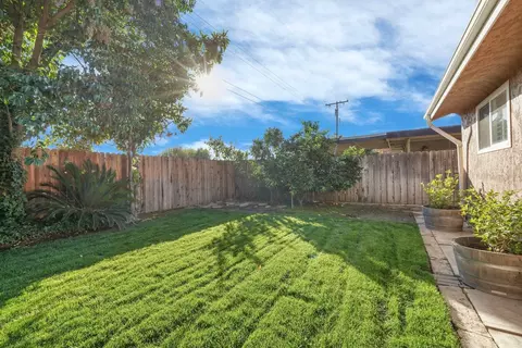 Exterior - 2108 Cabrillo Cir, Lodi, CA 95242 photo 3 of 7