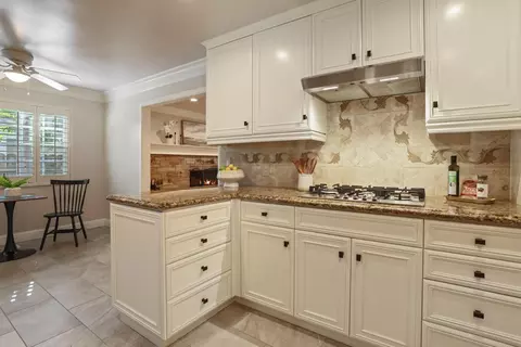 Kitchen - 2108 Cabrillo Cir, Lodi, CA 95242 photo 2 of 6