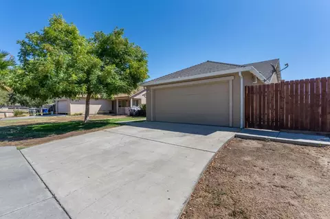 Other - 733 Roselawn Ave, Modesto, CA 95351 photo 1 of 6