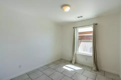 Bedroom - 733 Roselawn Ave, Modesto, CA 95351 photo 1 of 8