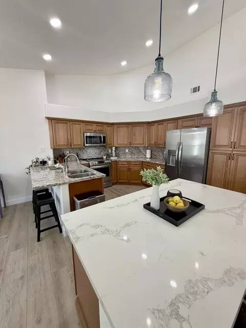 Kitchen - 978 Swan Dr, Manteca, CA 95337 photo 3 of 5