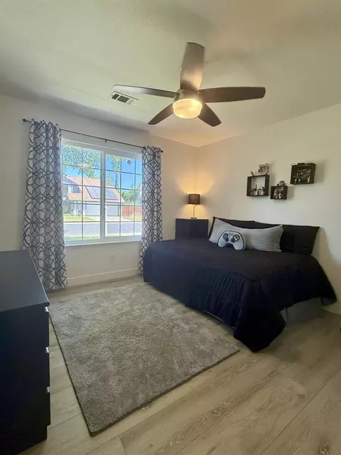 Bedroom - 978 Swan Dr, Manteca, CA 95337 photo 1 of 3
