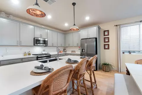 7072 E Seraphina Dr, Tracy, CA 95377 photo 5