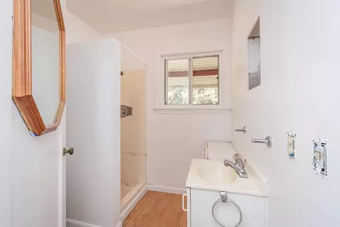 Bath - 2830 Coloma St, Placerville, CA 95667 photo 1 of 1