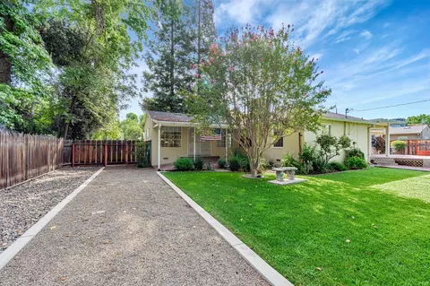 Exterior - 1245 Sycamore Ave, Modesto, CA 95350 photo 11 of 18