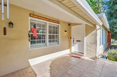 Exterior - 1245 Sycamore Ave, Modesto, CA 95350 photo 5 of 18
