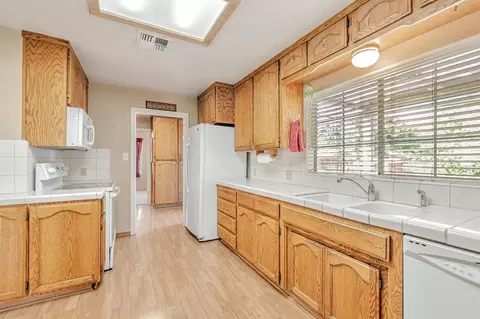 Kitchen - 1245 Sycamore Ave, Modesto, CA 95350 photo 3 of 3
