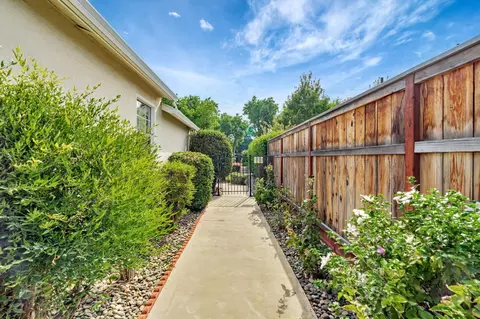 Exterior - 1245 Sycamore Ave, Modesto, CA 95350 photo 13 of 18