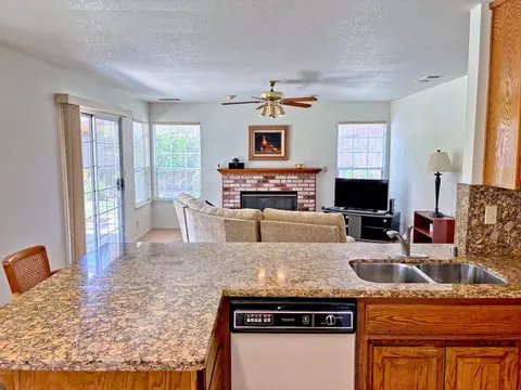 Kitchen - 2008 Lakeview Ct, Modesto, CA 95355 photo 6 of 6