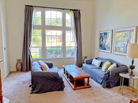 Living - 2008 Lakeview Ct, Modesto, CA 95355 photo 2 of 2