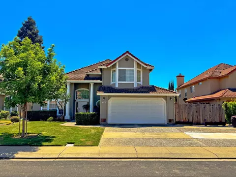 Exterior - 2008 Lakeview Ct, Modesto, CA 95355 photo 2 of 8