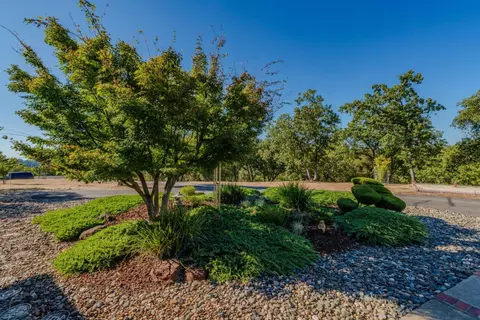 Exterior - 17234 Oak Rd, Jackson, CA 95642 photo 7 of 8