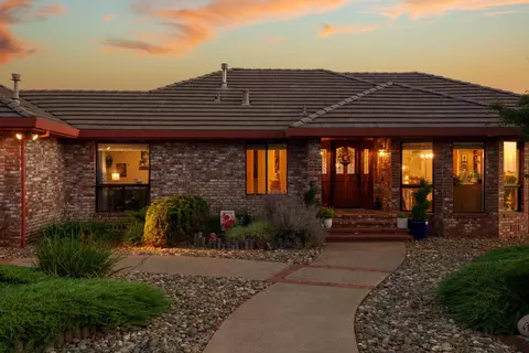 Exterior - 17234 Oak Rd, Jackson, CA 95642 photo 2 of 8
