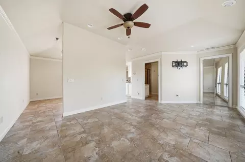 Living - 17234 Oak Rd, Jackson, CA 95642 photo 10 of 11