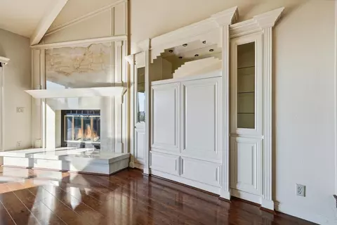 Living - 17234 Oak Rd, Jackson, CA 95642 photo 7 of 11