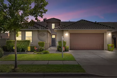 2920 Sandstone St, Turlock, CA 95382 photo 2