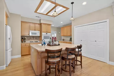 Kitchen - 263 Mount Airy Ct, Ripon, CA 95366 photo 1 of 5