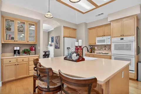 Kitchen - 263 Mount Airy Ct, Ripon, CA 95366 photo 3 of 5