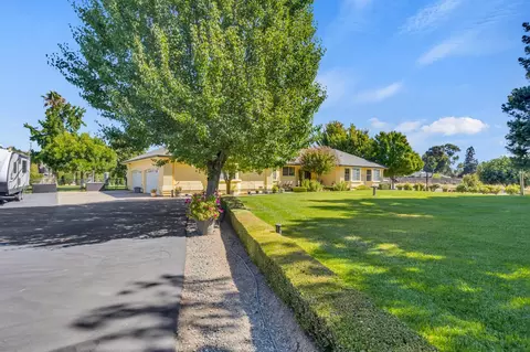 Exterior - 3495 E Collier Rd, Acampo, CA 95220 photo 6 of 31