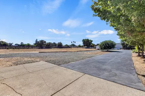 Exterior - 3495 E Collier Rd, Acampo, CA 95220 photo 22 of 31