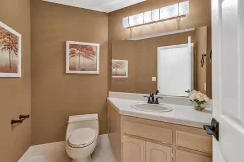 Bath - 3495 E Collier Rd, Acampo, CA 95220 photo 1 of 5