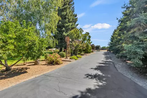 Exterior - 3495 E Collier Rd, Acampo, CA 95220 photo 4 of 31