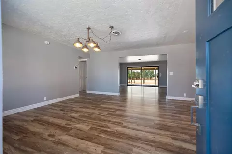 Living - 3098 Don Rd, Biggs, CA 95917 photo 7 of 14