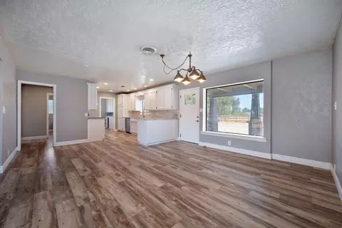Living - 3098 Don Rd, Biggs, CA 95917 photo 5 of 14