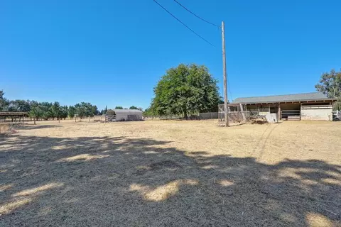 Exterior - 3098 Don Rd, Biggs, CA 95917 photo 5 of 16