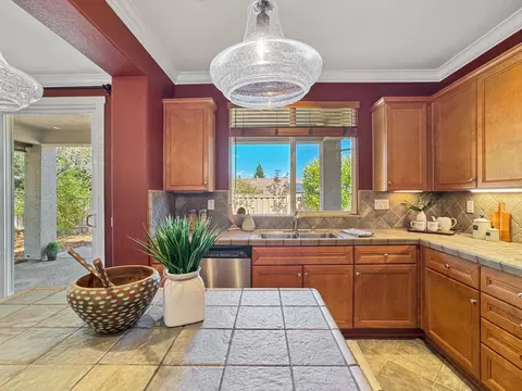 2874 Coopers Hawk Loop, Lincoln, CA 95648 photo 12