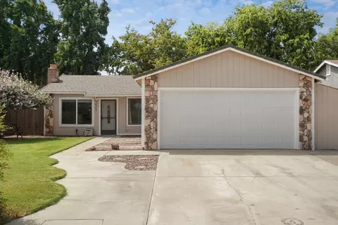 233 S Roxie Dr, Ripon, CA 95366 photo 2
