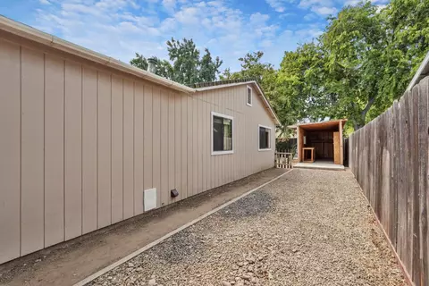 233 S Roxie Dr, Ripon, CA 95366 photo 41