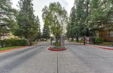 501 Gibson Dr #1014, Roseville, CA 95678