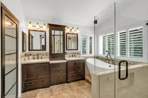 Bath - 3326 El Castillo Ct, Antelope, CA 95843 photo 1 of 10