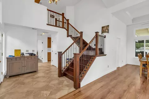 Entry Way - 3326 El Castillo Ct, Antelope, CA 95843 photo 6 of 8