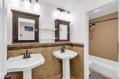 Bath - 3326 El Castillo Ct, Antelope, CA 95843 photo 5 of 10