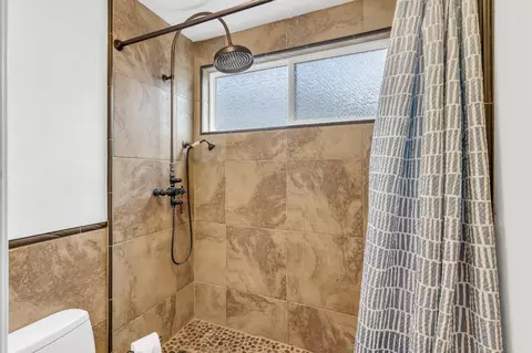 Bath - 3326 El Castillo Ct, Antelope, CA 95843 photo 3 of 10