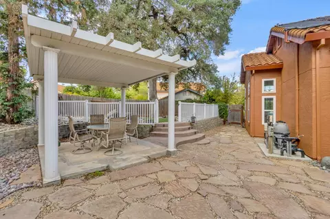 Exterior - 3326 El Castillo Ct, Antelope, CA 95843 photo 7 of 9