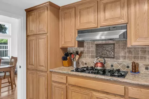 Kitchen - 3326 El Castillo Ct, Antelope, CA 95843 photo 3 of 5