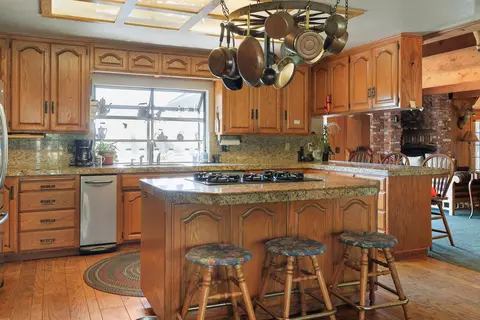 Kitchen - 22050 E Buena Vista Rd, Clements, CA 95227 photo 4 of 6