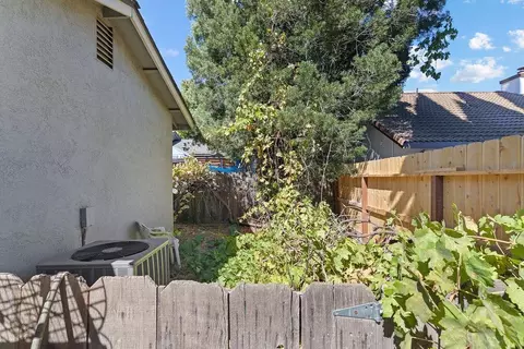 Exterior - 317 Dorado Ln, Modesto, CA 95356 photo 8 of 8
