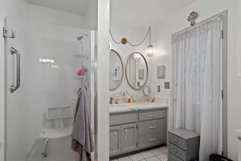 Bath - 317 Dorado Ln, Modesto, CA 95356 photo 4 of 5