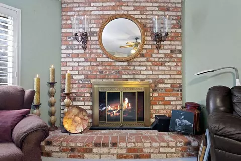 Living - 317 Dorado Ln, Modesto, CA 95356 photo 1 of 3