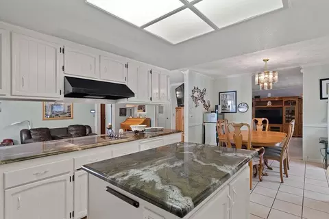 Kitchen - 317 Dorado Ln, Modesto, CA 95356 photo 4 of 4