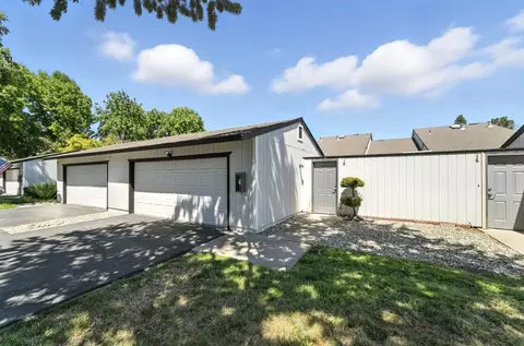 3400 Kingswood Dr #19, Modesto, CA 95355