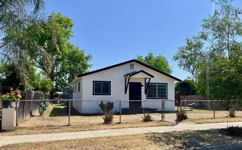 809 S B, Madera, CA 93638 photo 1