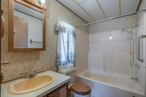 1218 E Cleveland Ave #12, Madera, CA 93638 photo 12