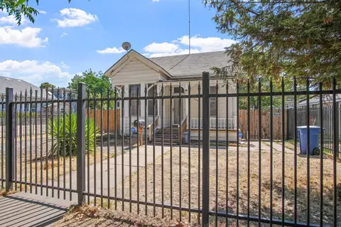 330 W 22nd St, Merced, CA 95340 photo 4