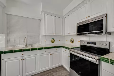 Kitchen - 2518 Peppercorn Ln, Tracy, CA 95377 photo 1 of 3