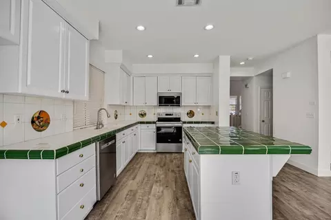 Kitchen - 2518 Peppercorn Ln, Tracy, CA 95377 photo 3 of 3